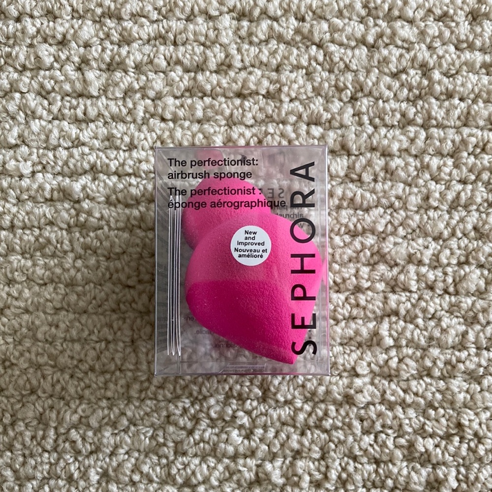 NEW Sephora The Perfectionist Airbrush Sponge Makeup Applicator Slanted Reusable